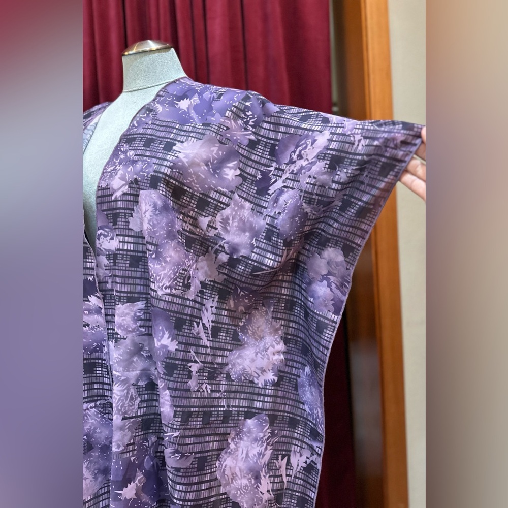 Cold-water Creek cover up one size sheer has stitch underarm 2 hold sleeve shape